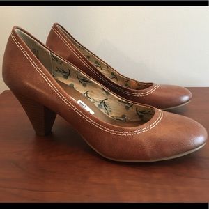 NWT American Eagle heels